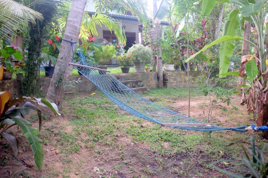 Sansala Guesthouse & Restaurant Tangalle Exterior foto