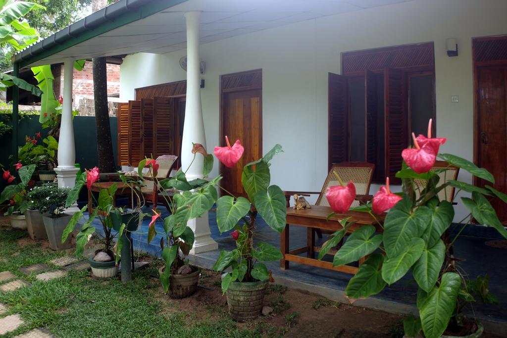 Sansala Guesthouse & Restaurant Tangalle Exterior foto